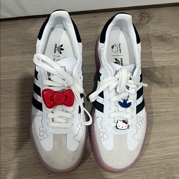 Adidas Sambae Hello Kitty Sneakers - White, Black, and Pink, Size 7.5 - Picture 2 of 9